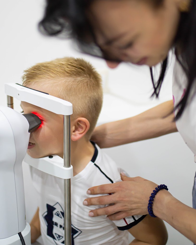 Офтальмологический осмотр в клинике Павлив Львов Украина