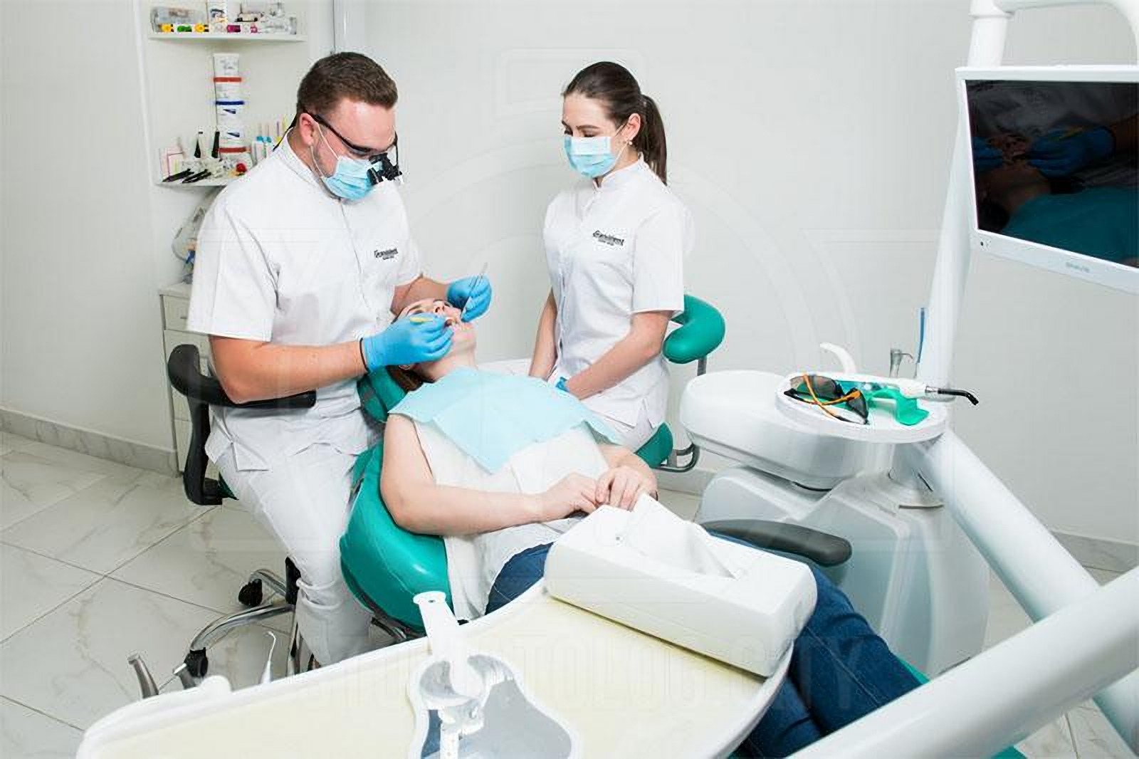 Запись к врачу-стоматологу в стоматологической клинике Granddent в Одессе Украина