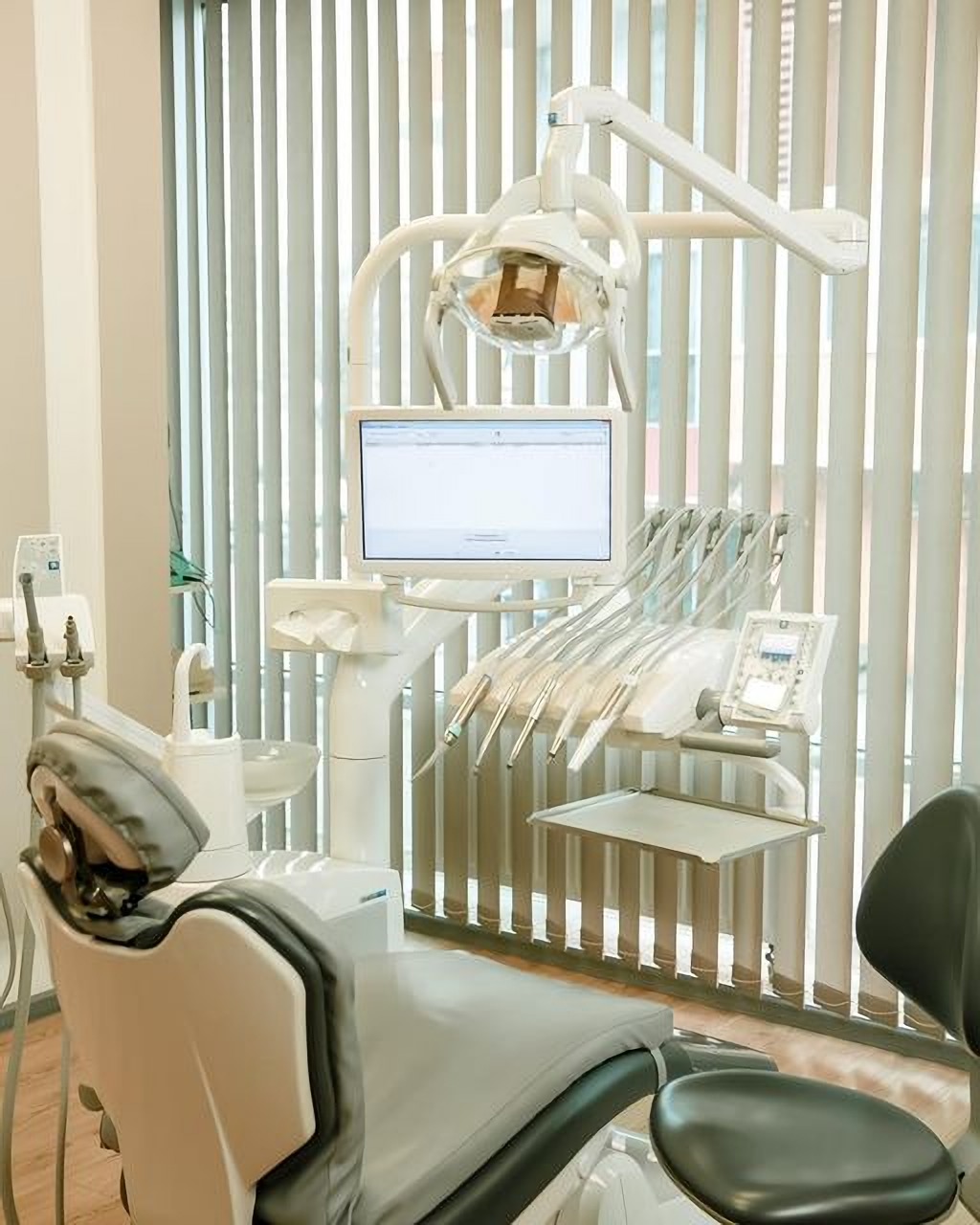 Стоматологический кабинет в клинике Silk Харьков Украина