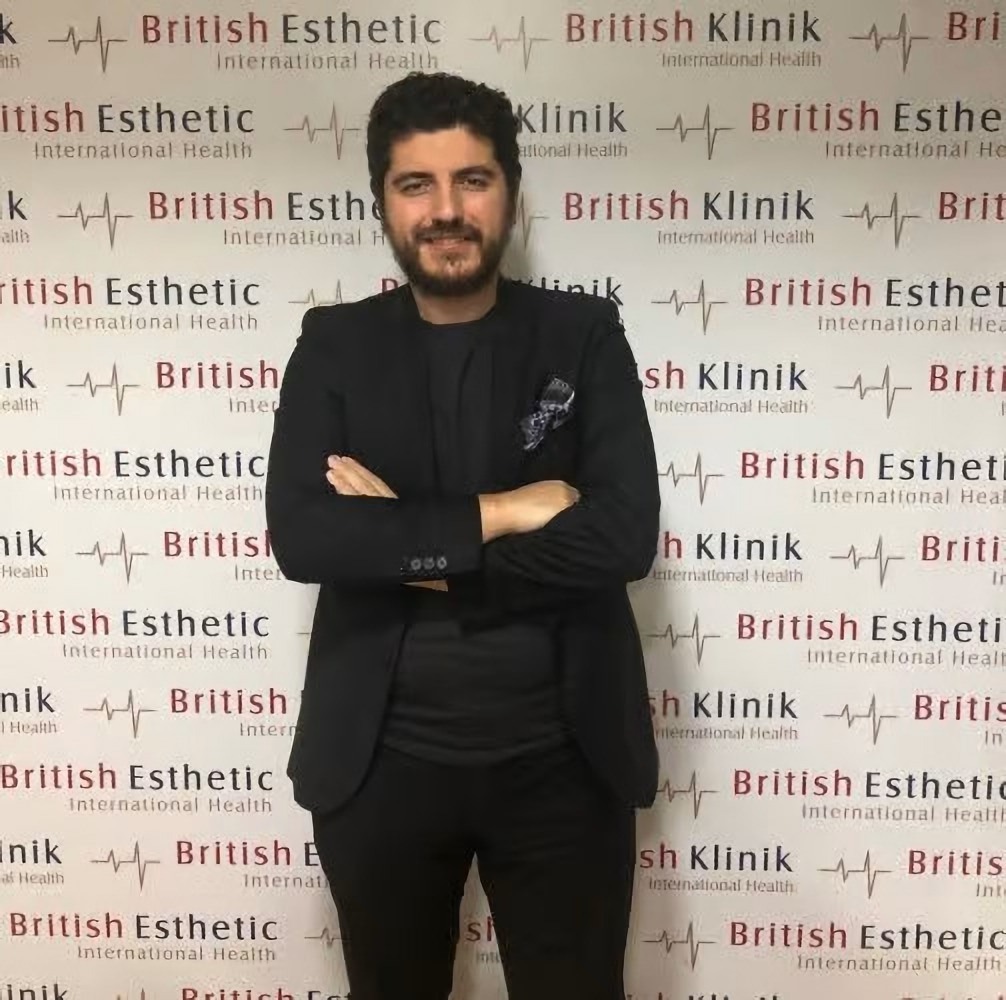 Врач клиники British Estetik в Стамбуле
