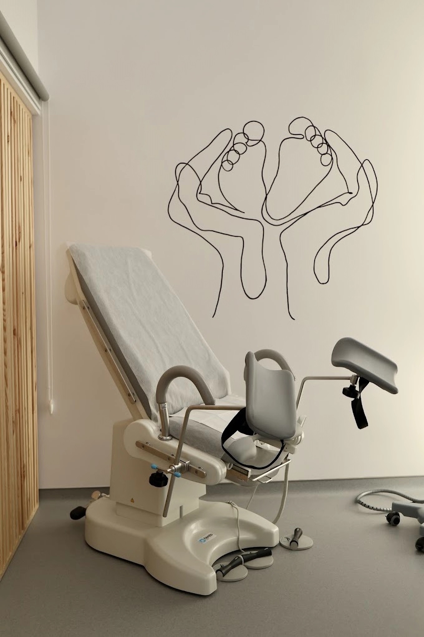 Кресло гинеколога в АРТКЛИНИК во Львове Украина