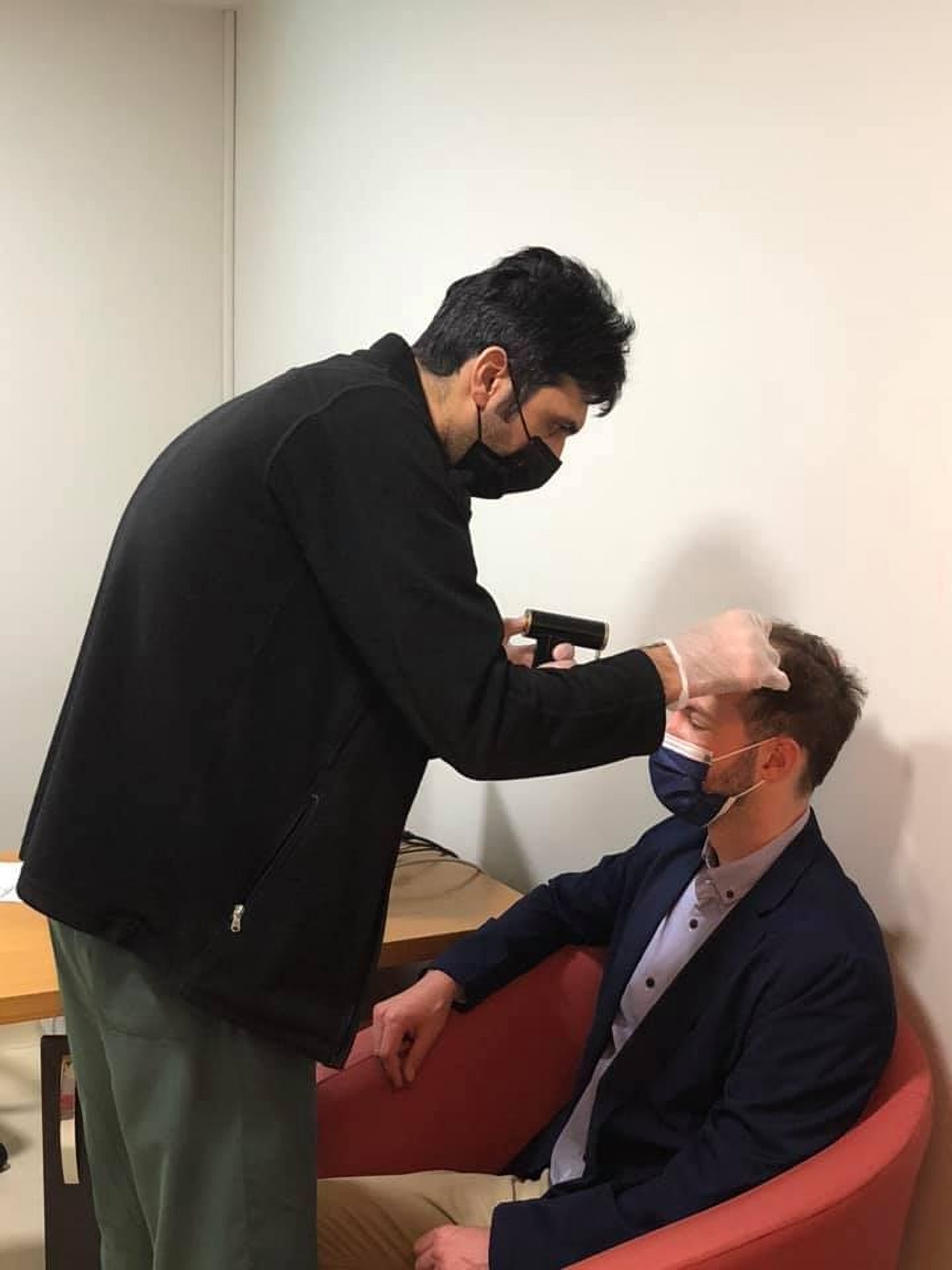 Первый прием перед пересадкой волос в Стамбуле в клинике Estethica